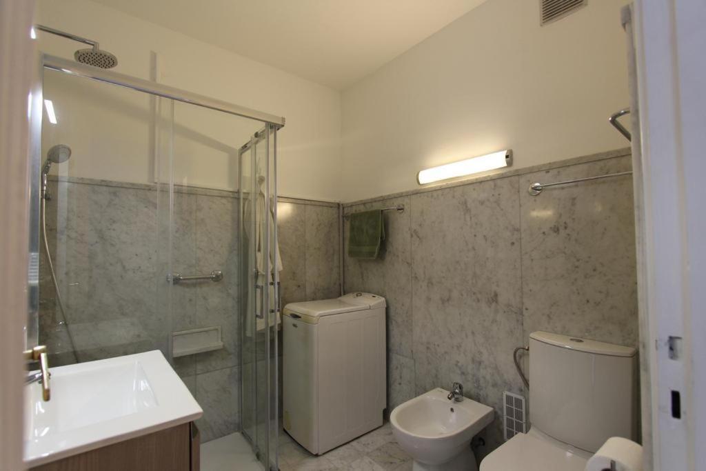 Appartement Front De Mer - Promenade Des Anglais Nice Buitenkant foto