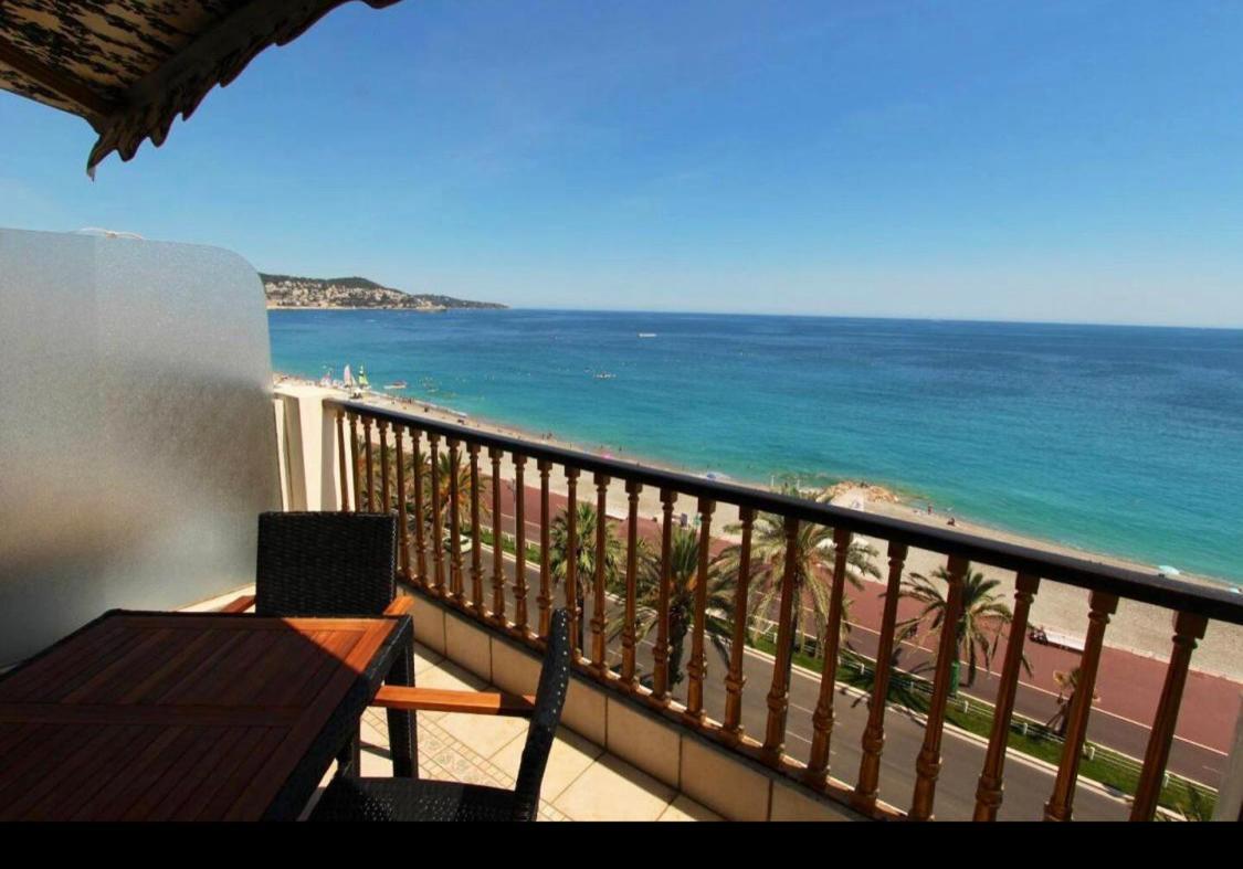 Appartement Front De Mer - Promenade Des Anglais Nice Buitenkant foto